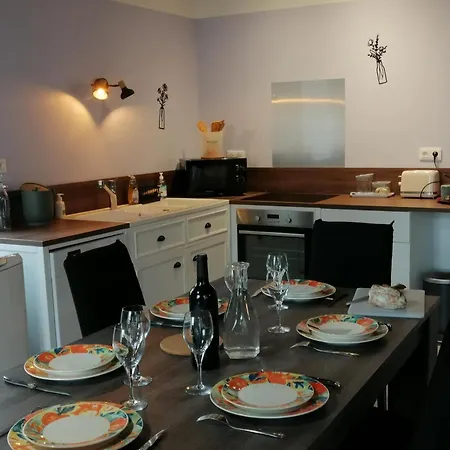 Chaleureux A Charroux, Confort Pour 6 Pers, Proche Nature Et Vichy - Fr-1-489-572